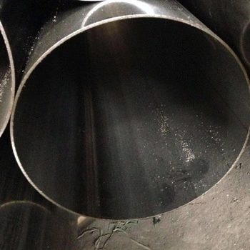 Мягкая сталь ERW/горячекатаная черная сварная квадратная стальная труба с полой формой сечения